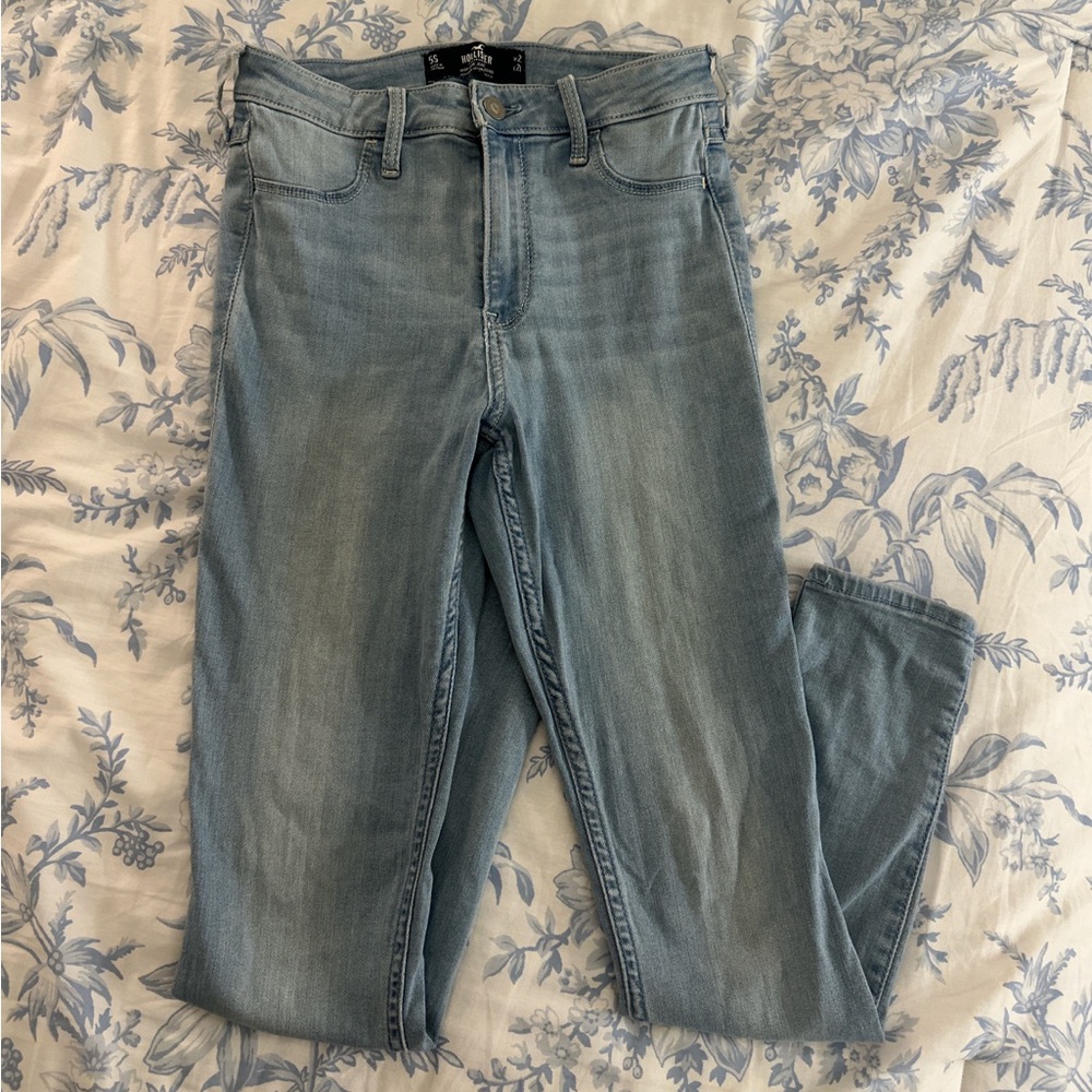 Hollister light washed skinny jeans